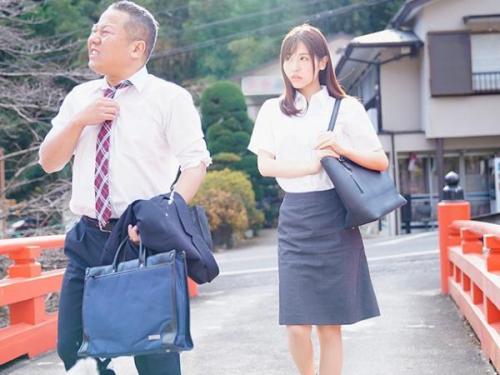 ＜桜空ももｘ出張先相部屋＞仕事一途な巨乳美人社員が敏感ボディをねっとり弄られ完堕ちセックス！