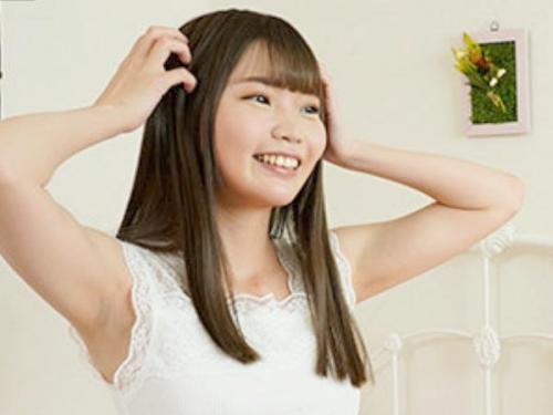 【イラマ】「奥まで突っ込んで！♡」可愛い彼女はフェラが好き！喉奥までハメられることが大好きな彼女は容赦なく突いてほしいと懇願してくる