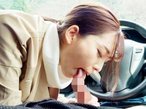 ＜ハメ撮りｘ人妻＞頭の中はチン〇でいっぱいの淫乱美人妻が他人棒にしゃぶりついて不倫セックス！