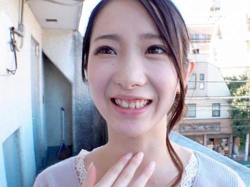 ＜プライベート撮影ｘ人妻＞夫の小さなアレでは物足りない欲求不満の人妻が、圧倒的に大きな他人のモノに夢中！