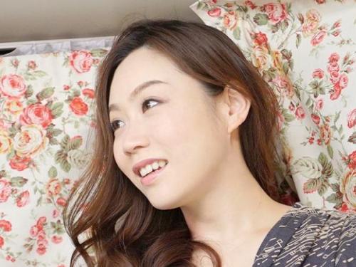 【セレブ】「やだ…恥ずかしい♡」男を遊びをしてこなかったセレブ妻は、断りきれずに下半身を晒すことに。発情スイッチが入れば未経験の快楽地獄に一直線！