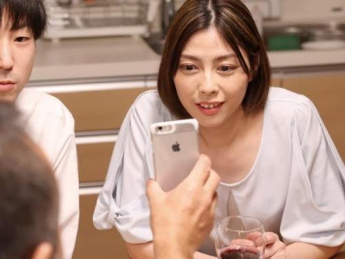 ＜ながえスタイルｘ卯水咲流＞亭主一筋のショトカ美人妻が性欲だけは旺盛な禿げ上司にハメられ快楽堕ち！