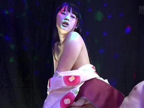 【おっぱいパブ】着物の艶女に誘われて、禁じられた愛欲に没頭する夜の物語
