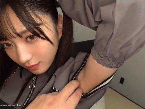 【アイドルが決して公にできない、隠された素顔】秘密のスタジオで欲望に応え、濃密な愛の交わり。数日に及ぶ撮影の中で禁断の中出しエッチ