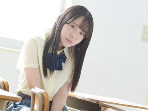 【女子校生】控えめなバストの女子学生が校内で男性と情熱的な愛を育む！