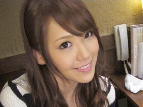 【美少女】「きもちいいの…？♡」初な男に教師は魅力的すぎる。優しい個人授業が始まると、教師の立場を忘れてねっとりフェラ。アナルまで見せつけながら腰を振る
