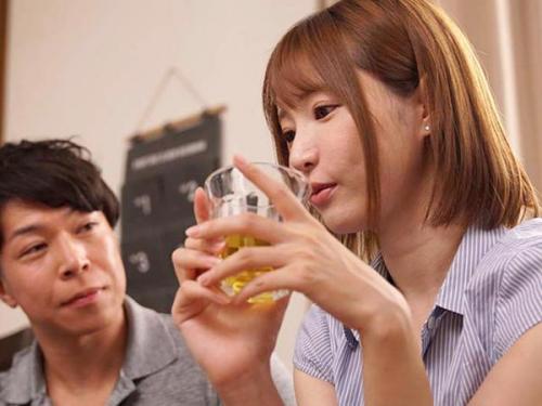 ＜天使もえｘ友達の彼女＞カレひと筋のショトカ美人が彼氏の友達にエッチな薬を盛られて快楽負けのイキまくり！