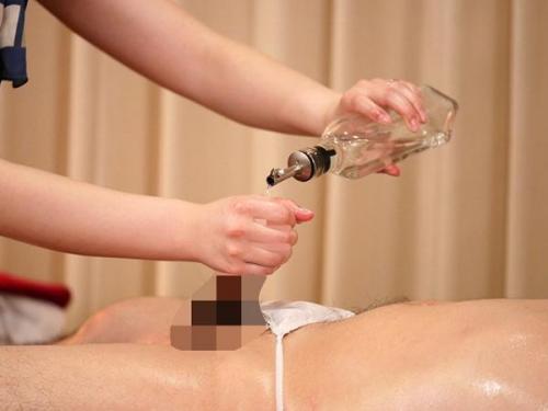 禁断の快楽) 人妻セラピストが男性客と肌を重ね、情欲に身を委ねる背徳の時間！隠された特別なサービスで、ゆっくりと悦びへと導く、濃厚な騎乗プレイの密着セッションを余すところなく収めた一本！