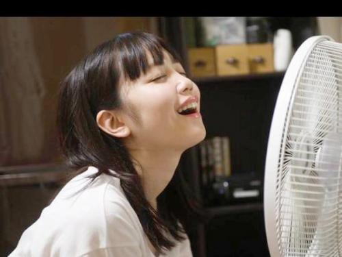 【彼女】「はずかしい…♡」まさに理想の彼女。ふとした仕草も可愛い彼女は、SEXになるとエロくなる。恥じらいながらも積極的な彼女との夏は忘れられない思い出に