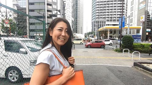 アナル好き必見！四十路熟女の淫乱アナル狩り 12