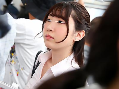 《チカン×接吻》魅惑に抗えないOLさん至高の歓びに浸る！極上の快感ファックでマンコフルボッコｗｗｗ