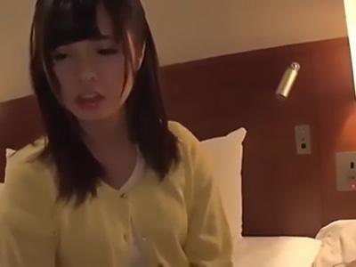 【女子大生】純真な美少女がお酒の影響で我を忘れ...服を脱ぐと魅惑的な豊満バストが露になり激しい愛撫で頂点の表情を晒す