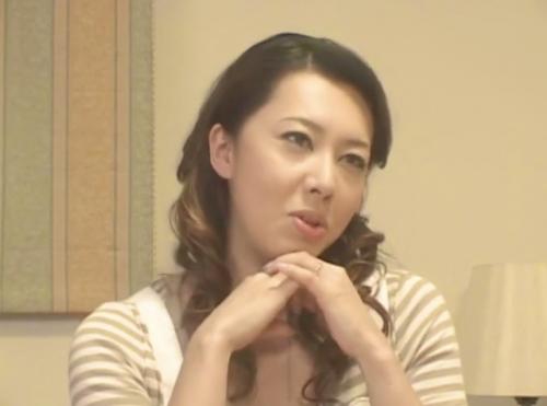 ＜美魔女＞『ゾクゾクするぅ♡』和服で痙攣イキする爆乳人妻熟女おばさんの卑猥なオナニー！