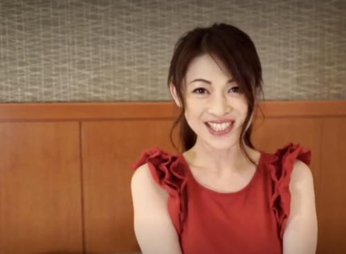 ＜センズリ鑑賞＞四十路美魔女奥さまセンズリ鑑賞に大興奮オナサポする巨乳人妻熟女！