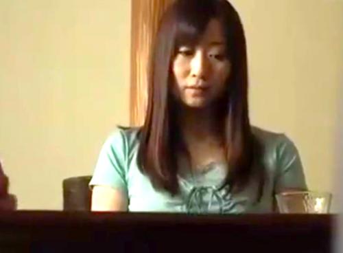 ＜人妻レイプ＞事故を起こした義息子の身代わりなった美魔女義母主人の不在に怪しい男を家に上げ犯される…
