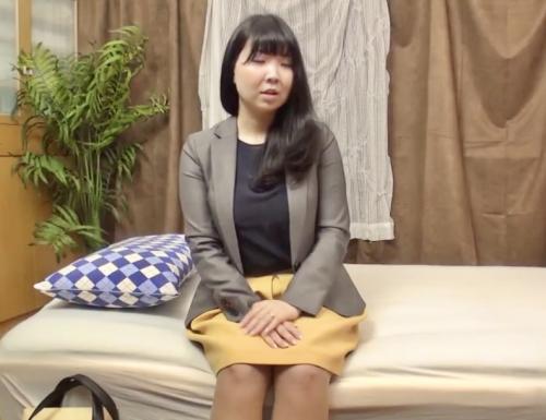 ＜NTR人妻ナンパ＞34歳爆乳人妻おばさん不倫本気の濃厚セックスで膣内射精！