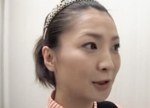 ＜人妻熟女＞ハンバーガー屋のスタッフが全員犬！？美魔女熟女パート店員が痴女