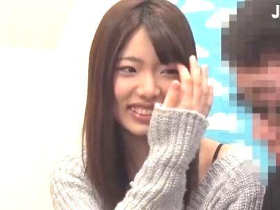 素人の可愛いらしい女のコがナンパされて童貞君相手にエロ企画してもらうことにｗ