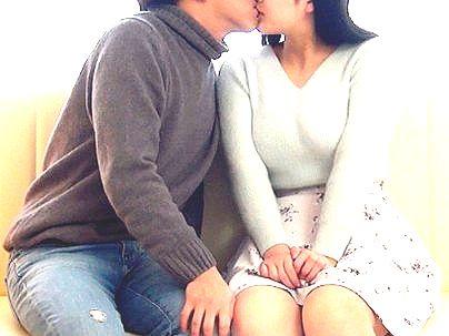 ＜モニタリング！＞シロウトの恋人いない男女JD！エロ企画キスさせたらどーなるか？？