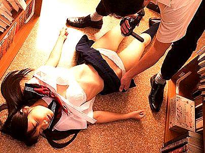 ＜レイプ！＞大嫌いな担任教師！スレンダー細身美乳オッパイ女子が犯されレイプされるぞ！