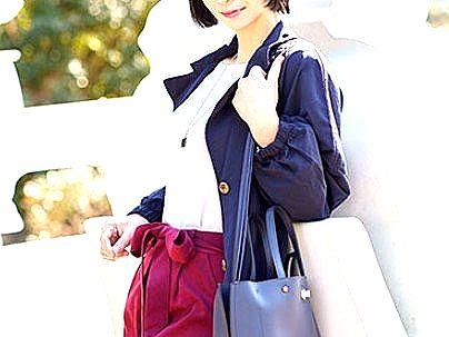 ＜ハメ撮り！＞上品な感じの清楚系アラフィフ看護師長奥さん！若い男と浮氣不倫エチエチシチャウゾ！