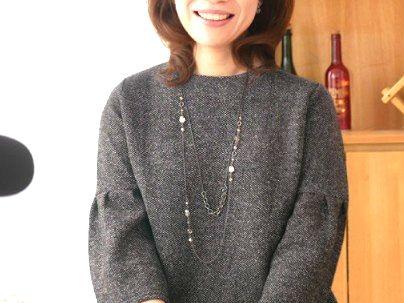 ＜初撮り＞上品で綺麗な感じの奥様女店長がAV撮影に挑戦シチャウゾ！！！！