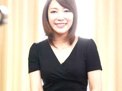 ＜初撮り＞旦那とｓｅｘでは我慢限界の真面目そうな奥さんがAV撮影に挑戦シチャウゾ！！！