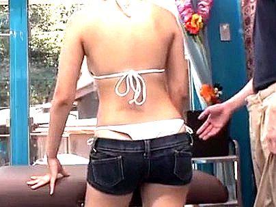 ＜マジックミラー号！＞海でゲットしたイケイケ巨乳おっぱい水着ギャル！MM号でなし崩し的エロ行為に！