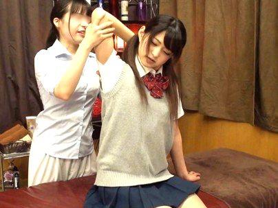 ＜マッサージ！＞スレンダー細身のカワイ子ちゃんがマッサージ来たらヤラレマクリ！！！！