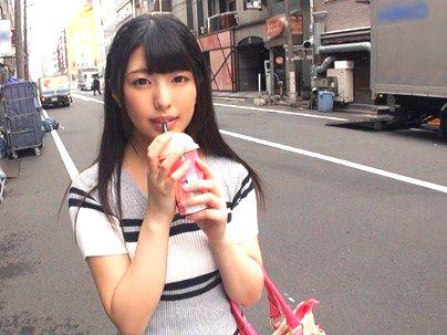 ＜ハメ撮り！＞レベル高めのカワイ子ちゃんがハメ撮りエロ行為しちゃうぞｗｗｗ