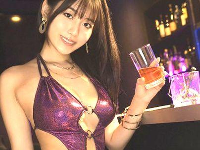 ＜神宮寺ナオ！＞「乾杯…♡」痴女ッてくるスナックお姉さん！逆セクハラ接客最高です！