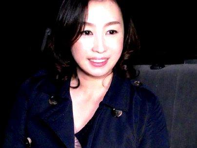 ＜ふたたび。！＞上品な感じのおくさんヒトヅマ元スチュワーデスさんが再度AV撮影挑戦シチャウゾ！！！