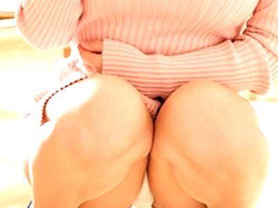 ★豊満ムチムチエロい体の人妻奥さんがパンチラで誘惑してくるから我慢限界で一線超えちゃうｗｗｗ