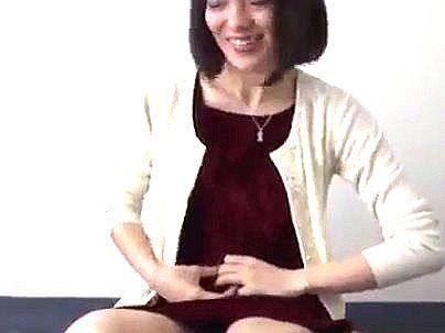 ＜人妻！＞ショートカットの可愛いらしい奥さん人妻！おもちゃ責め生ハメガチパコｓｅｘしちゃう！