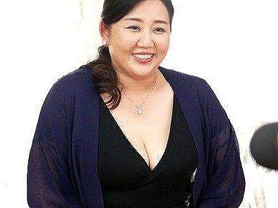 ＜初撮り＞豊満ムチムチエロい体おくさんヒトヅマ爆乳専業主婦がAV初撮りしちゃう！！！