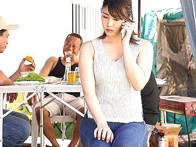 ＜NTR！＞滅茶苦茶綺麗で清楚な美人奥さん！町内会のイベントでネトラレエロ行為になるぞ！