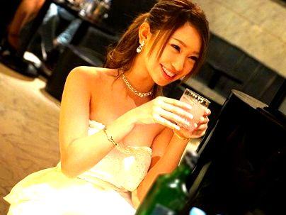 ＜キャバクラ店！＞「かわええ…ゾ」可愛い巨乳キャバクラ嬢ゲット！なし崩し的エロ行為持ち込んじゃうぞ！