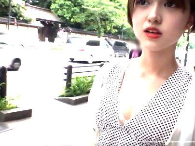 ＜素人ナンパ！＞「最高でしょ…！」街で見かけたボーイッシシロウト女子！口説いてエロ行為になるぞ！