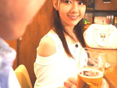 ＜婚約者！＞スレンダー細身の美乳婚約者が口なら浮気じゃないといってエロ行為シチャウゾ！！！！