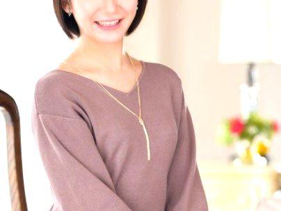 ＜AVデビュー＞清楚な感じの奥様ヒトヅマ40歳の専業主婦がＡＶデビューしちゃう！！！！！