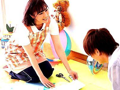 ＜母の友人！＞「いろっぺ…♡」性欲高めの現役保育士！禁断の不貞性交発展シチャウゾ！
