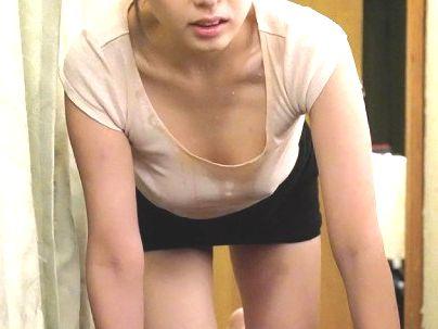 ＜近親相姦！＞エッロイ格好の田舎のおばさんに我慢限界でオチンポフル勃起確定しちゃう！！！