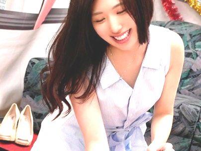 【素人×スゴテク】滅茶苦茶カワイ子ちゃんＡＶ女優が素人相手にスゴテク見せちゃうぞｗｗｗｗｗ
