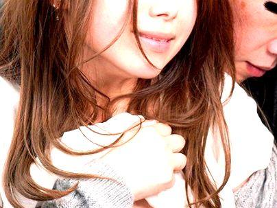 ＜痴●！＞「こんな事で…♡」色気ムンムン極エロ美人熟女！痴漢行為でもだえ感じるゾ！