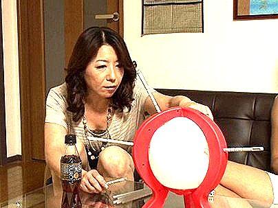 ＜熟女ナンパ！＞性欲高まり我慢限界の五十路すぎ奥さん！口説かれてエロ行為になるぞ！