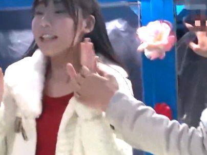 ＜NTRファック！＞カップルがマジックミラー号で彼女が寝取られちゃうぞｗｗｗｗｗ