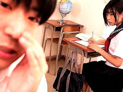 ＜佐野なつ！＞「あいつでいいよな？ｗW！」真面目そうな女子に罰ゲームで告白！ｗマサカのヤバすぎるジュポフェラに・・・