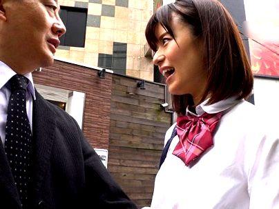 ＜月乃ルナ！＞「マジ清楚ビッチ！」先生を誘惑して禁断行為に持ち込んじゃう！極エロカワイ子ちゃんがこちら！
