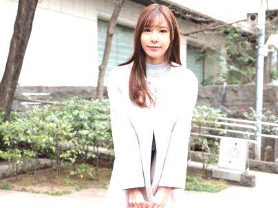 ＜AVデビュー！＞「ルックスヤッバ…♡」芸能人クラスの極エロ美人奥さん！AV出演決めちゃうゾ！