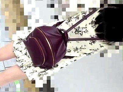 ＜痴漢＞スレンダー細身お嬢様系カワイ子ちゃんが痴漢行為されるぞ！！！！！